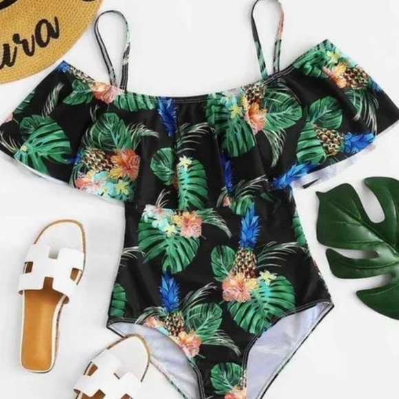 Floral OFF SHOULDER swimsuit - Picture 1 of 7